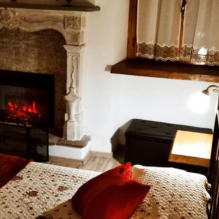Borgo Antico Chalet Appartamenti Fara Novarese المظهر الخارجي الصورة